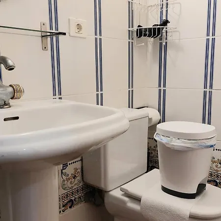 Apartamento Aptos Monasterio De San Antonio 2 *