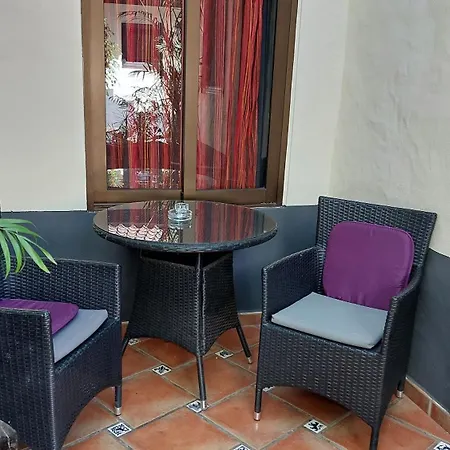 Apartamento Aptos Monasterio De San Antonio 2 *